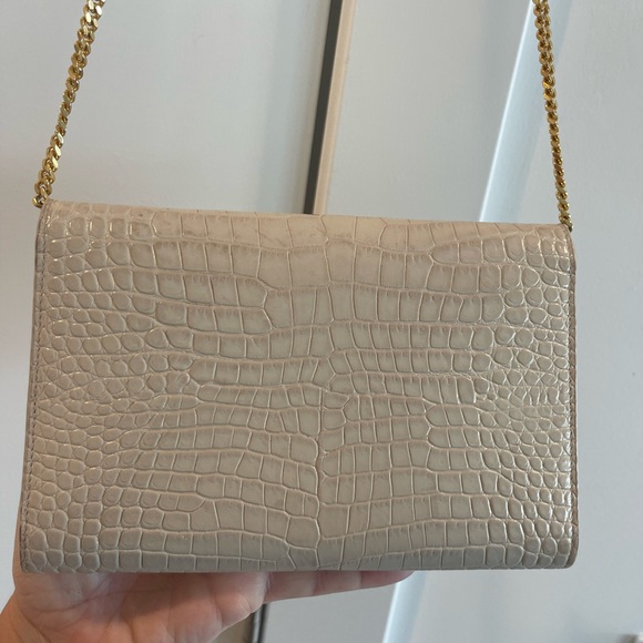 UPTOWN CHAIN WALLET IN CROCODILE-EMBOSSED SHINY LEATHER - Picture 2 of 4